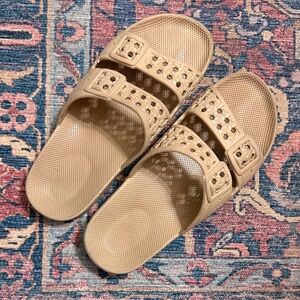 Freedom Moses Paz Slides
